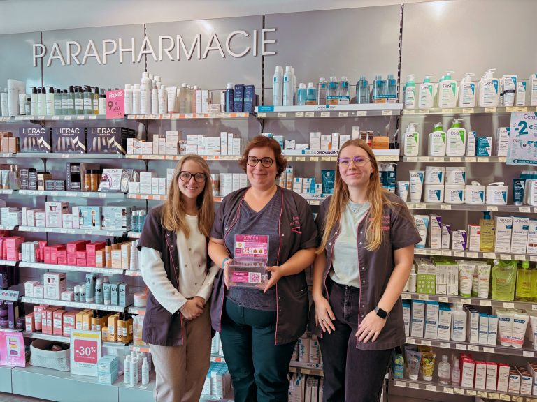 Pharmacie Lebrun Marc Urne de dons octobre rose appui sante cba caux bray albâtre dieppe