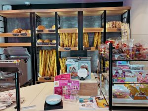 Urne de dons octobre rose appui sante cba caux bray albâtre Boulangerie Beauquenne - Arques-la-Bataille