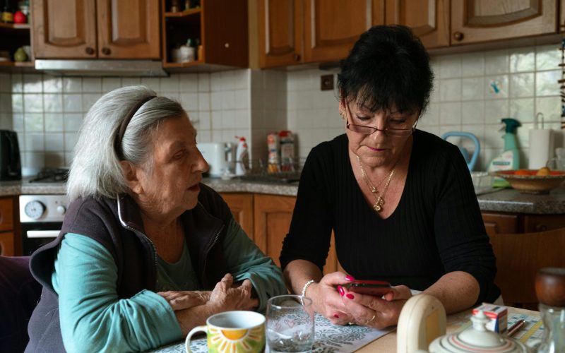 Aide démarches administratives VCSEN Vivre Chez Soi En Normandie service autonomie à domicile aide appui santé caux bray albâtre dieppe